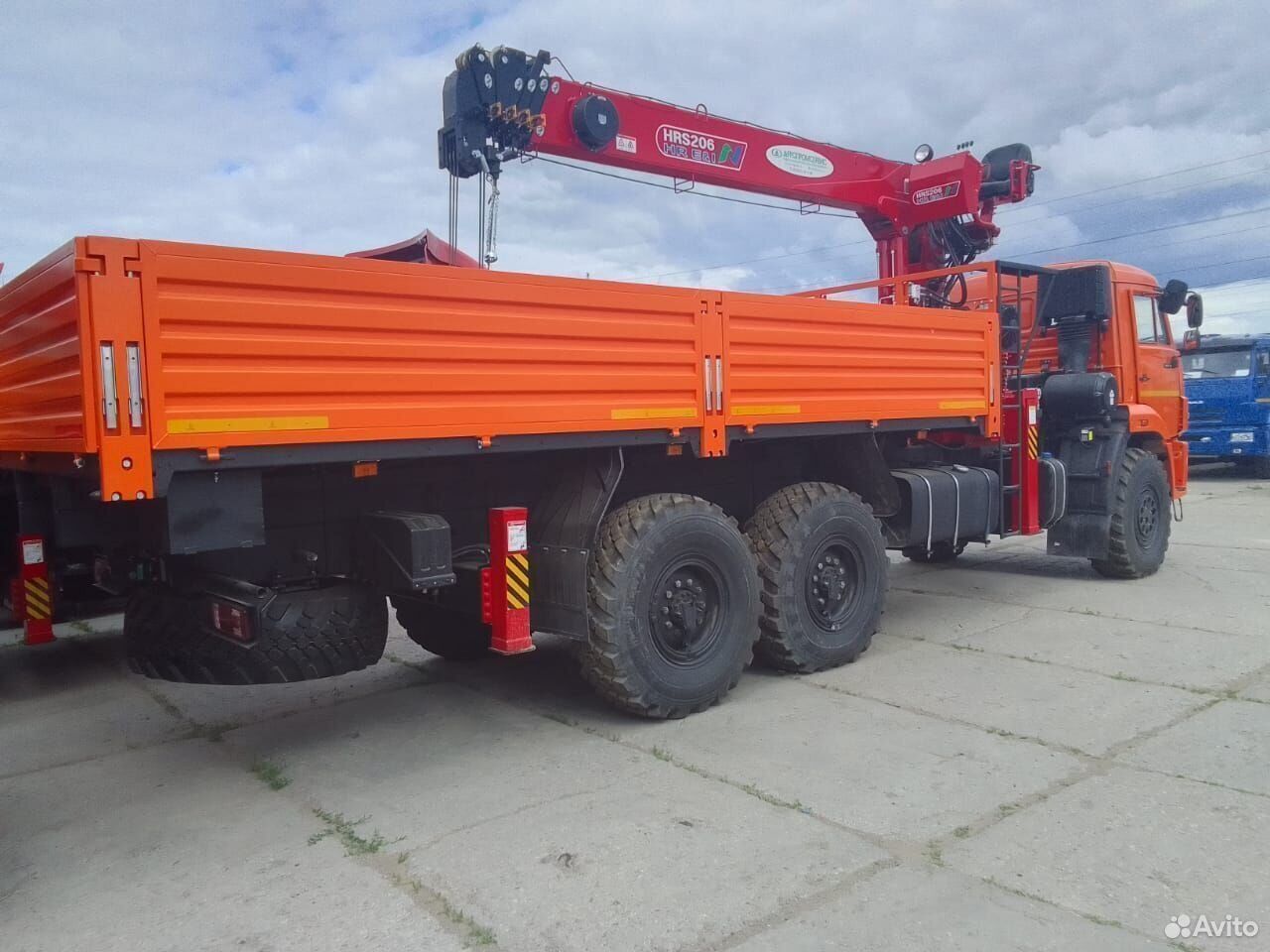 Лесовоз Камаз 43118 КМУ велмаш ВМ10-86