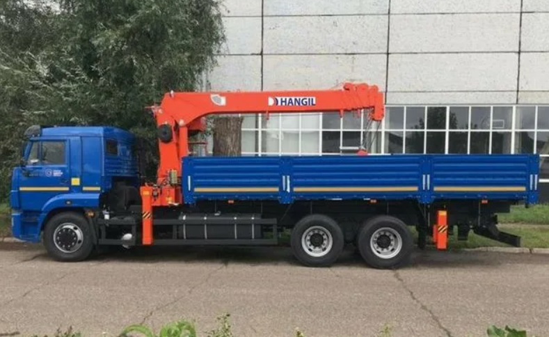 Бортовой автомобиль КАМАЗ 65117 с КМУ Hangil HGC 986